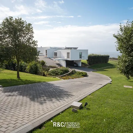 Villa Casa Areias - Surf, Golf And A Wonderful Sea View *