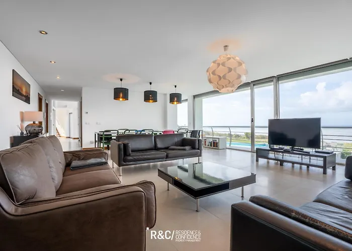 Casa Areias - Surf, Golf And A Wonderful Sea View *